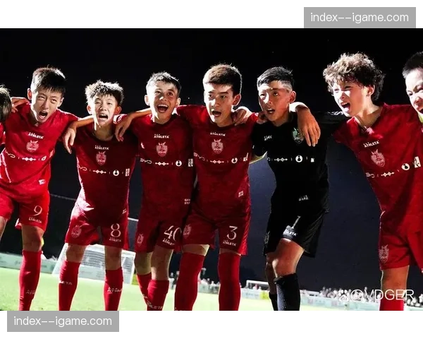 青少年足球发展：中超俱乐部青训体系与校园足球合作